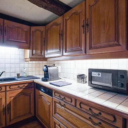 Cozy In Saint-Chély-dʼAubrac